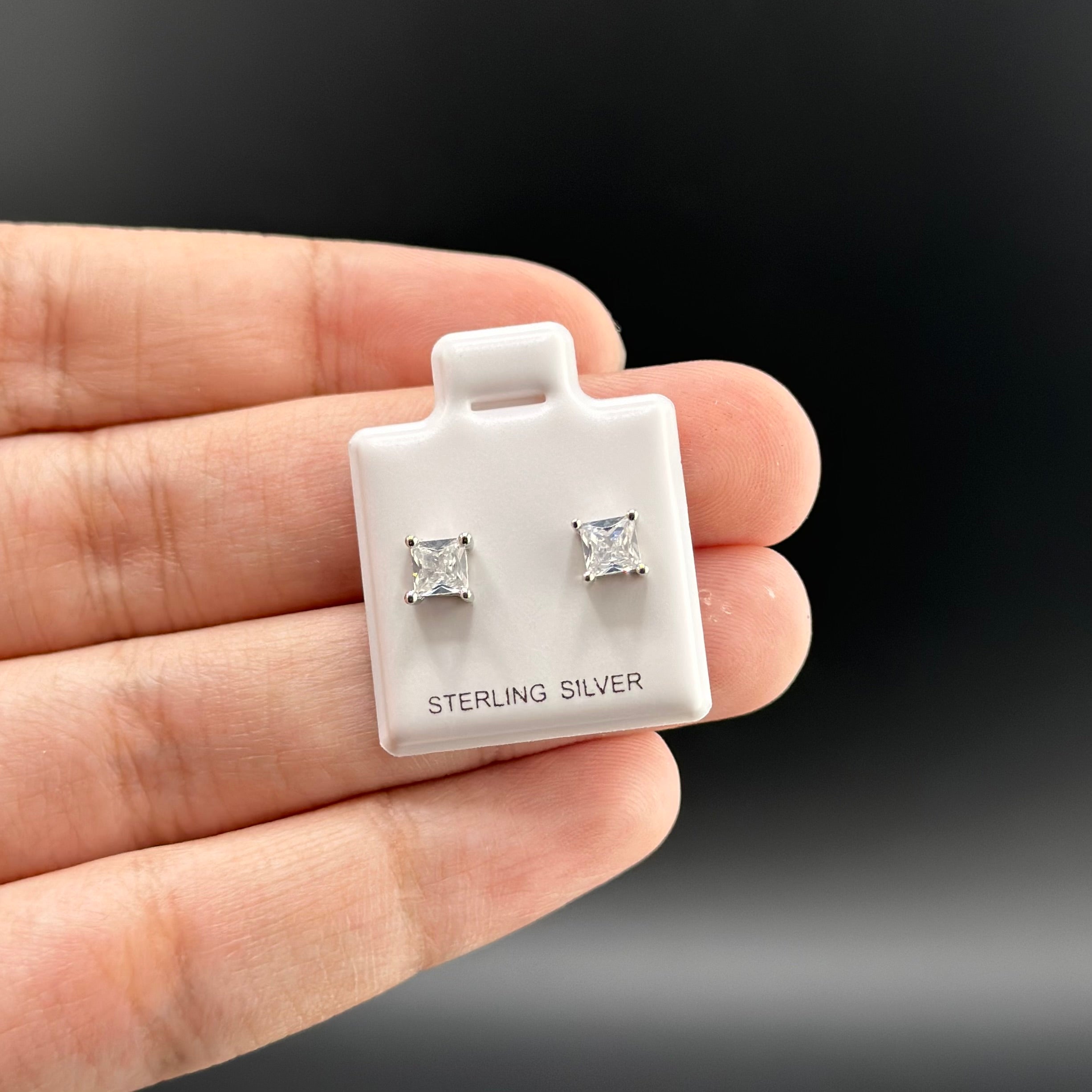 Gleaming Essence Square Stud Earrings