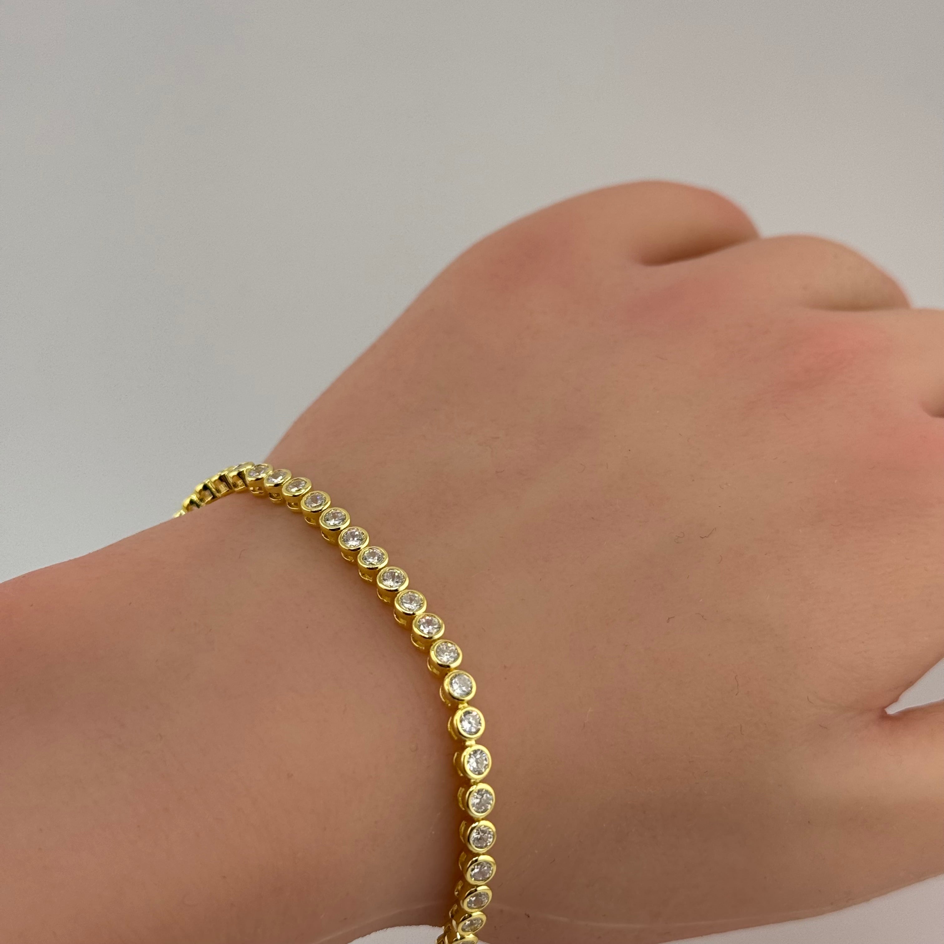 Gold Elegance Solis Glow Bracelet